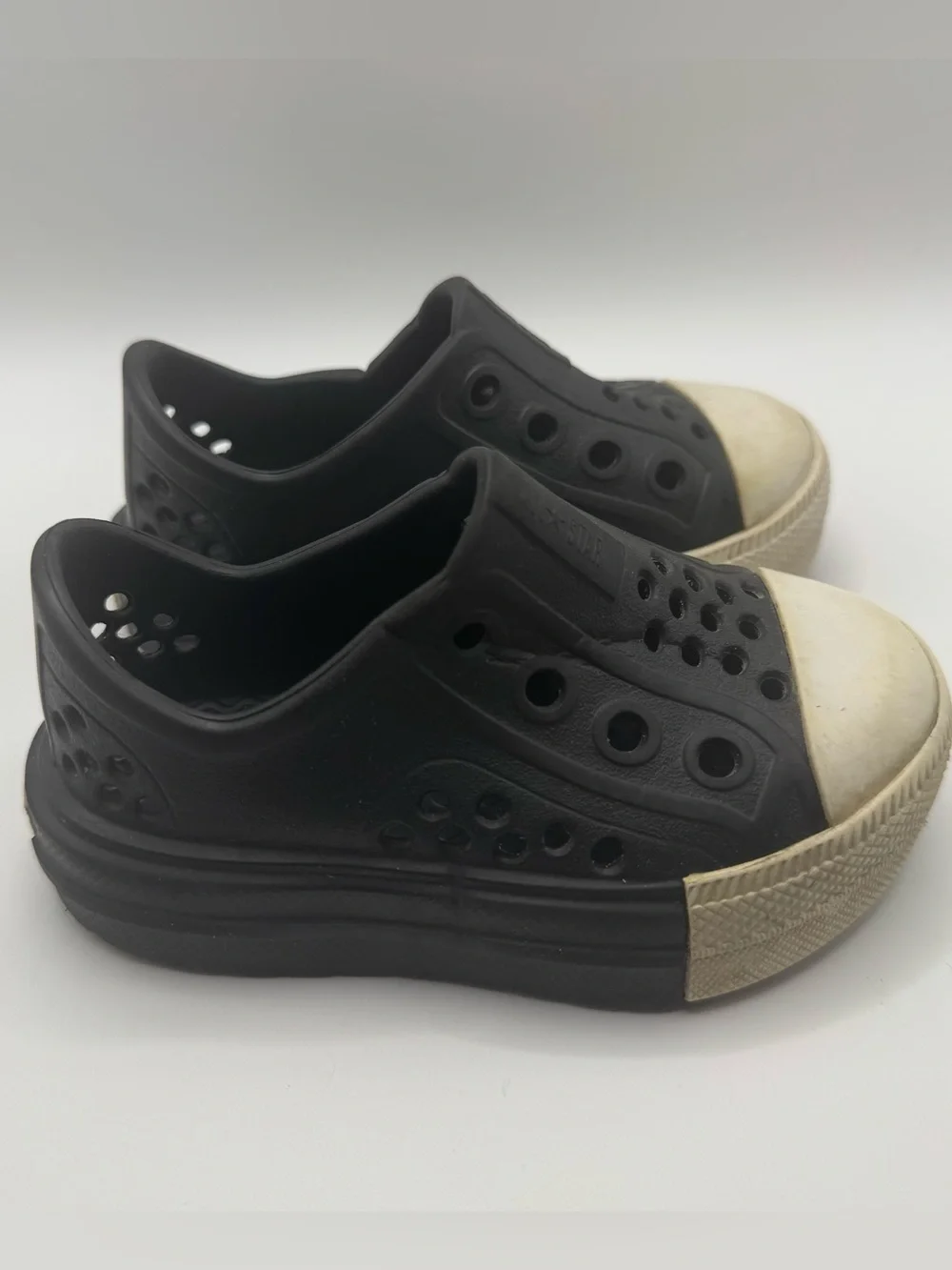 Converse Toddler 6 Black Rubber Slip On Shoes Neutral Playwear Kidcore Outdoor